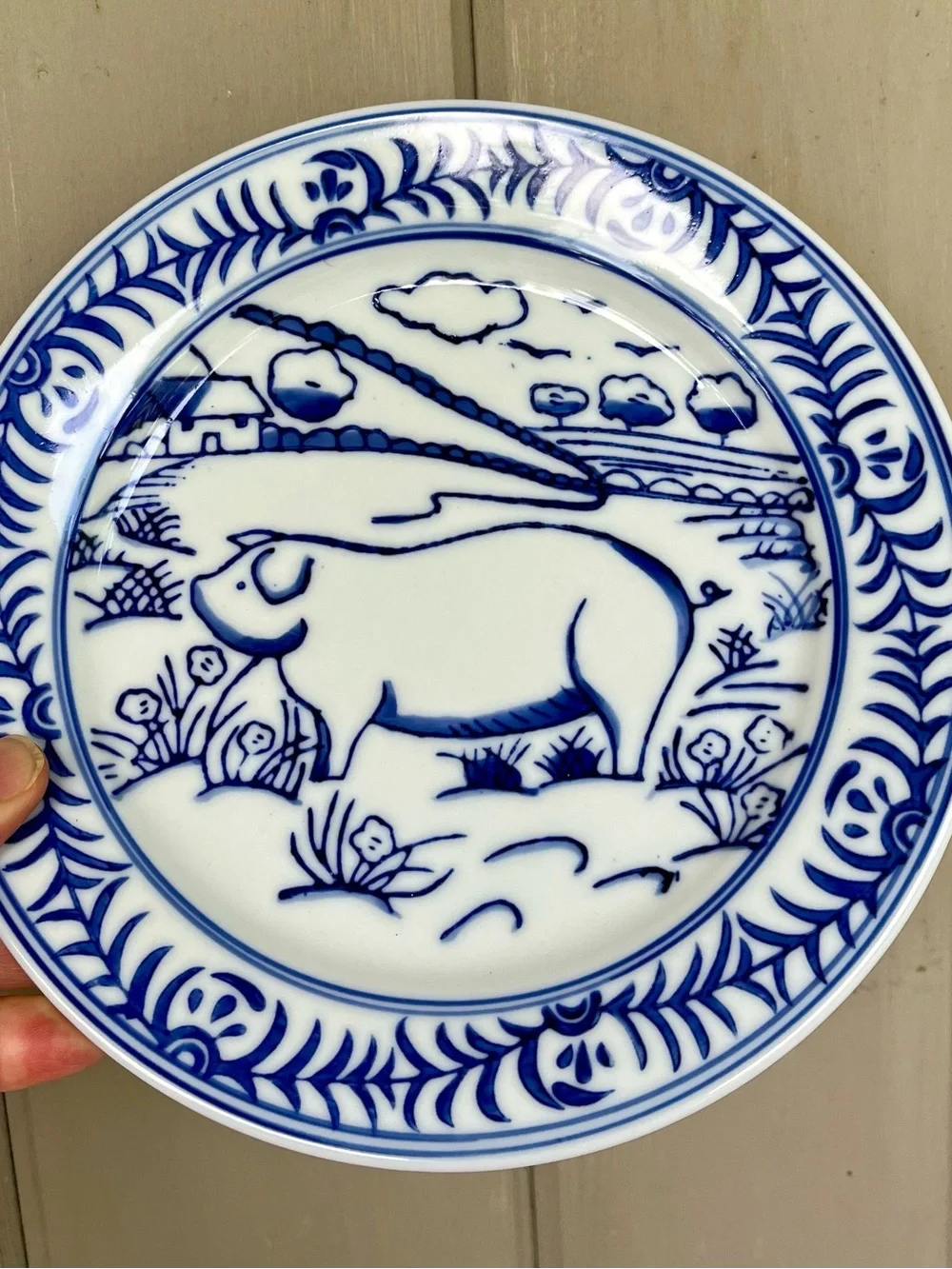 Williams Sonoma Blue and White Brittany Salad Plate Barnyard Pig